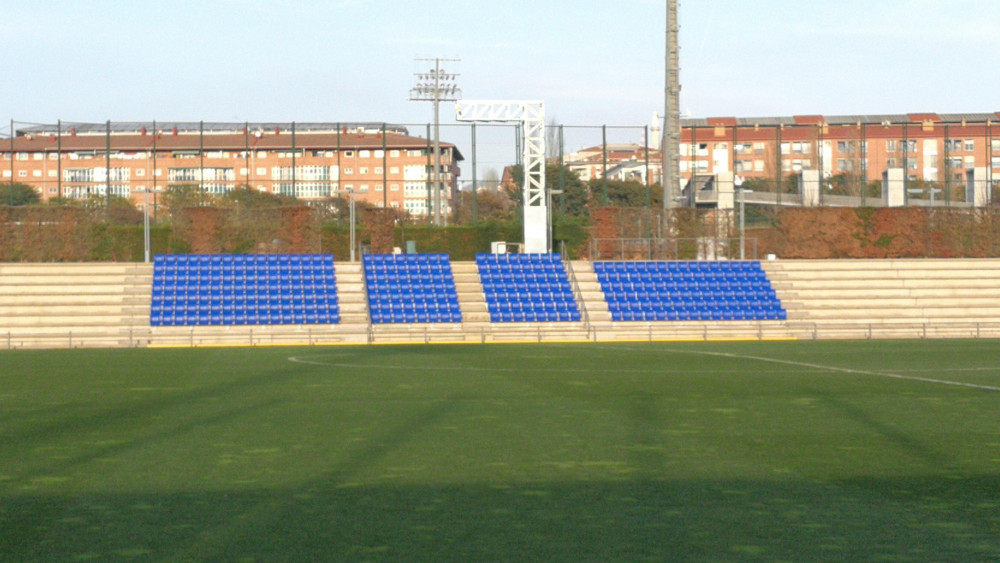 Adecuación grada Campo 7 de Entreno en Ciudad Deportiva del FCB